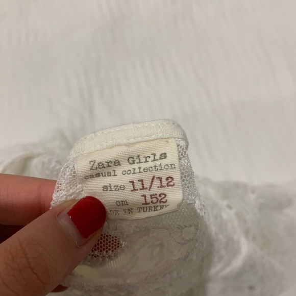 White ruffled top - Picture 2 of 5